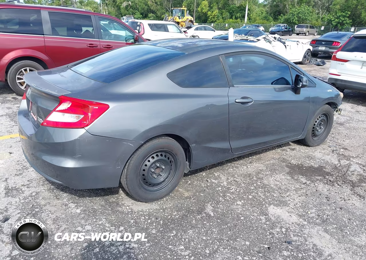 2012 Honda Civic Lx VIN:2HGFG3B58CH538379 - 4