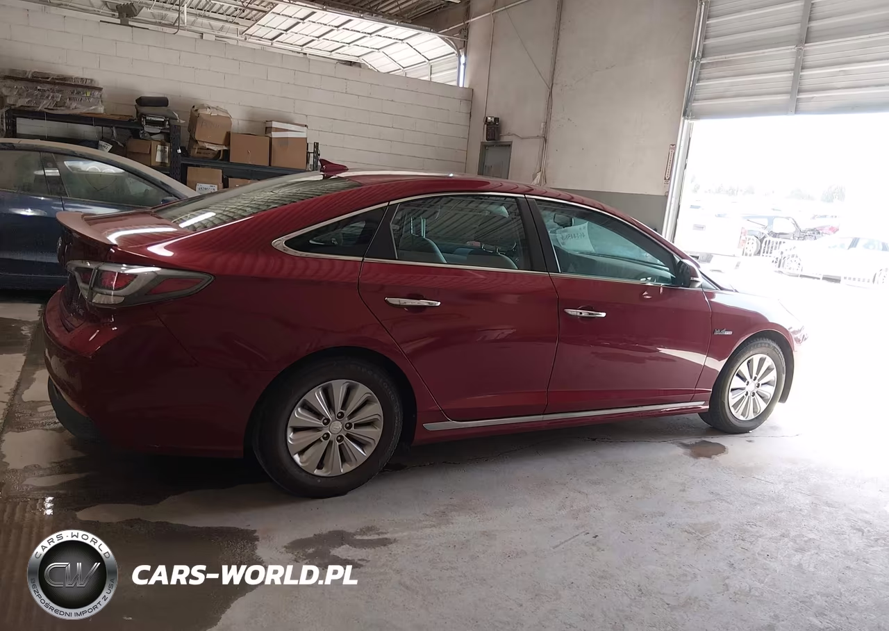 2016 Hyundai Sonata Hybrid Se VIN:KMHE24L16GA039395 - 14