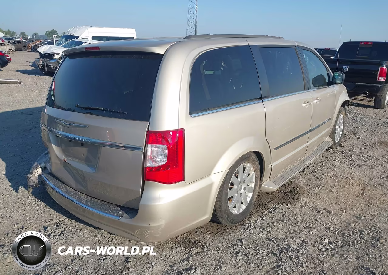 2013 Chrysler Town & Country Touring VIN:2C4RC1BG3DR565014 - 4