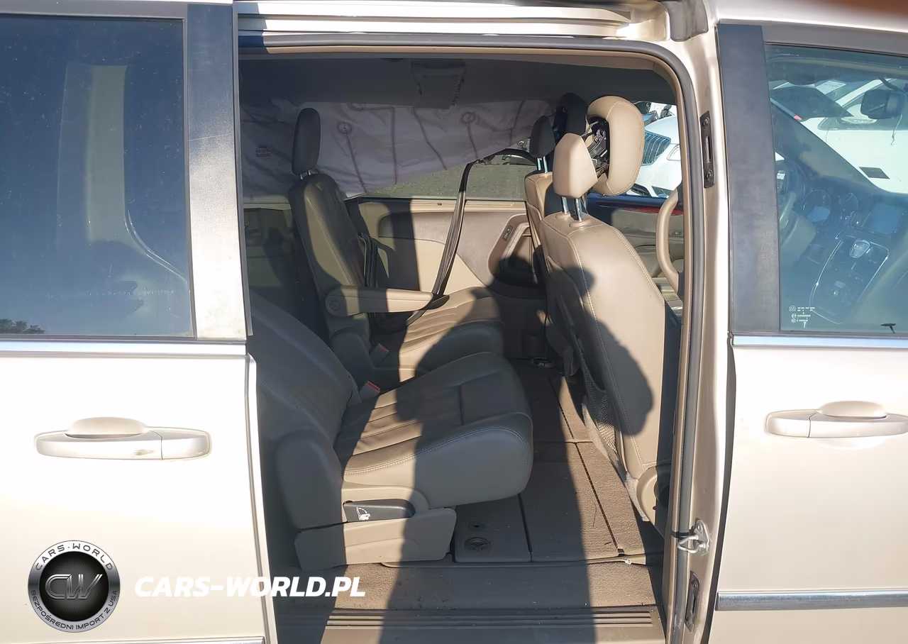 2013 Chrysler Town & Country Touring VIN:2C4RC1BG3DR565014 - 8