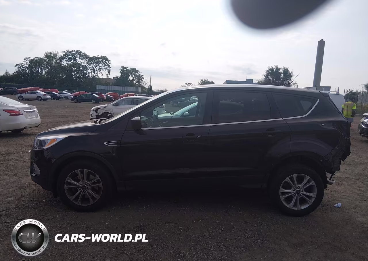 2019 Ford Escape Se VIN:1FMCU9GD2KUA28999 - 14