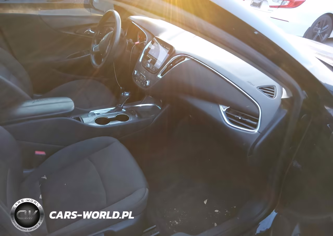 2019 Chevrolet Malibu Lt VIN:1G1ZD5ST5KF136634 - 5