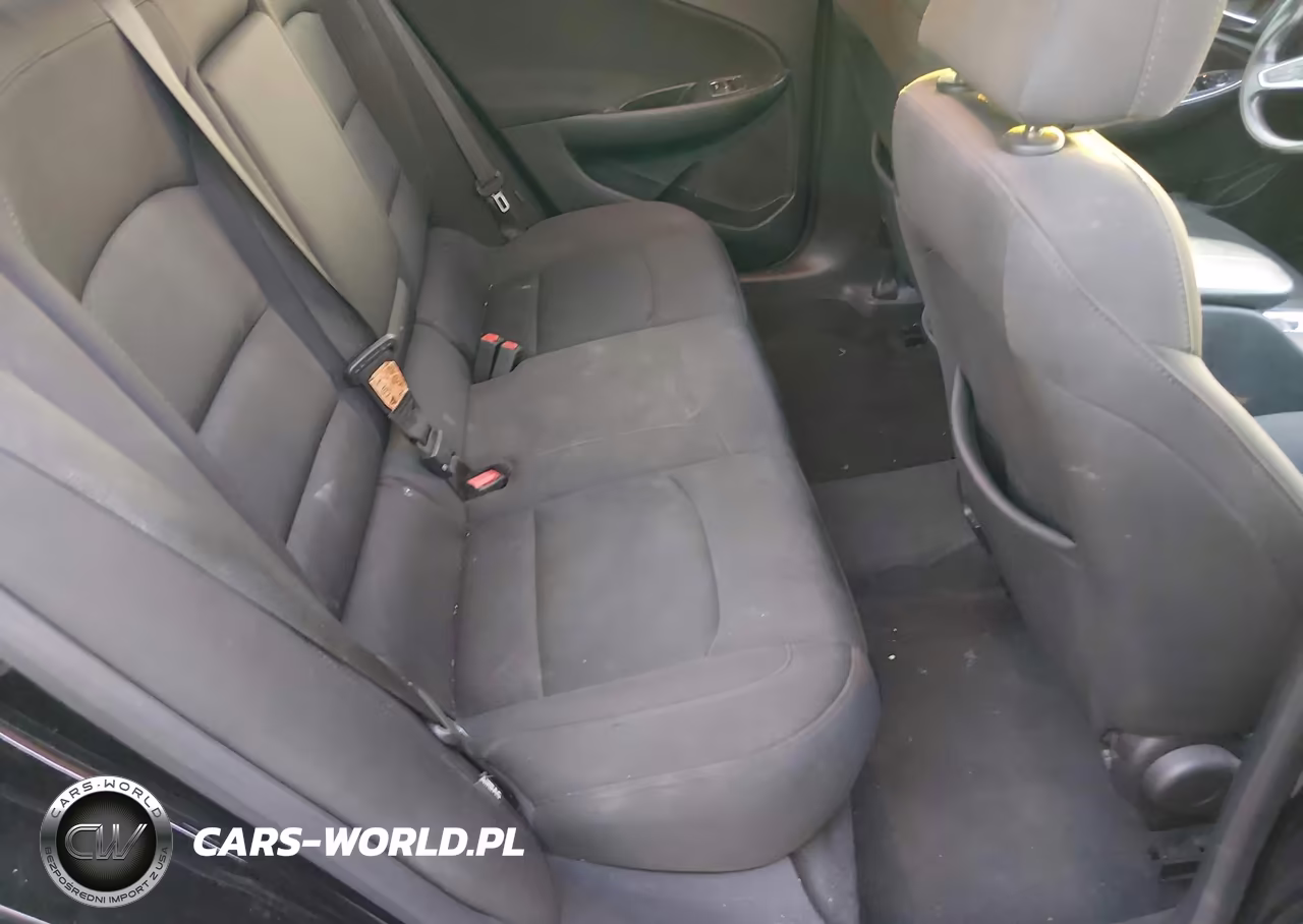 2019 Chevrolet Malibu Lt VIN:1G1ZD5ST5KF136634 - 8