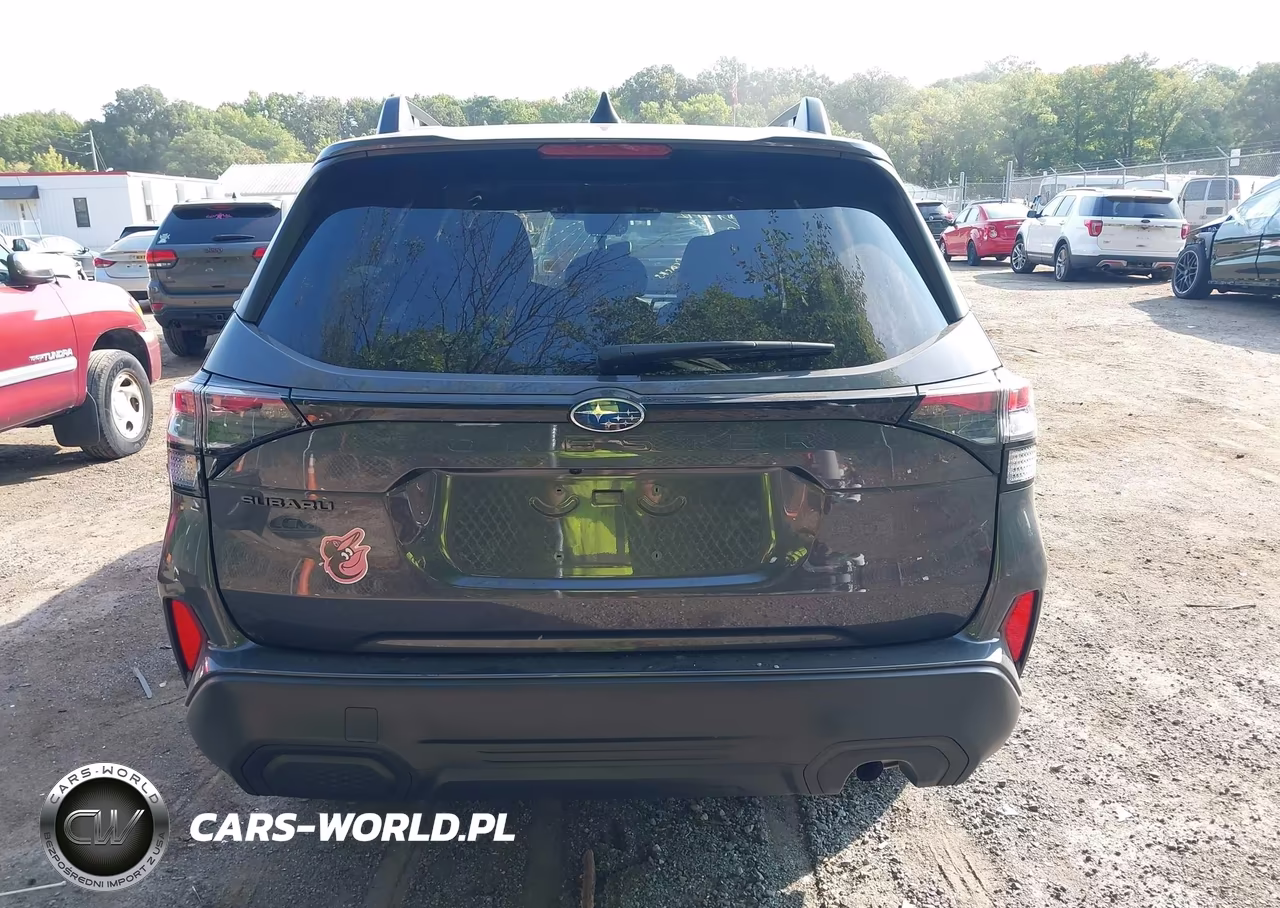 2025 Subaru Forester Premium VIN:JF2SLDDCXSH551229 - 16