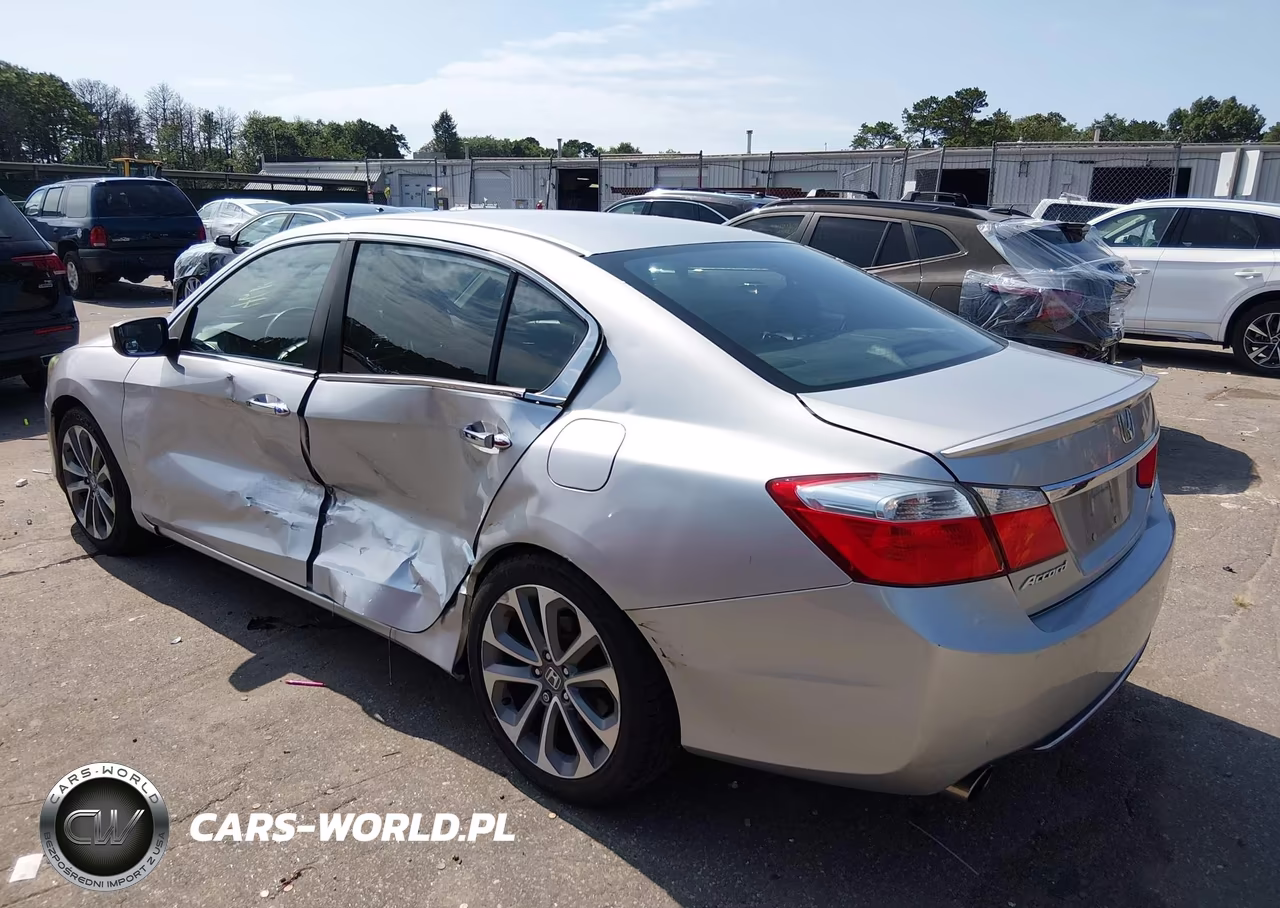 2015 Honda Accord Sport VIN:1HGCR2F5XFA126369 - 3