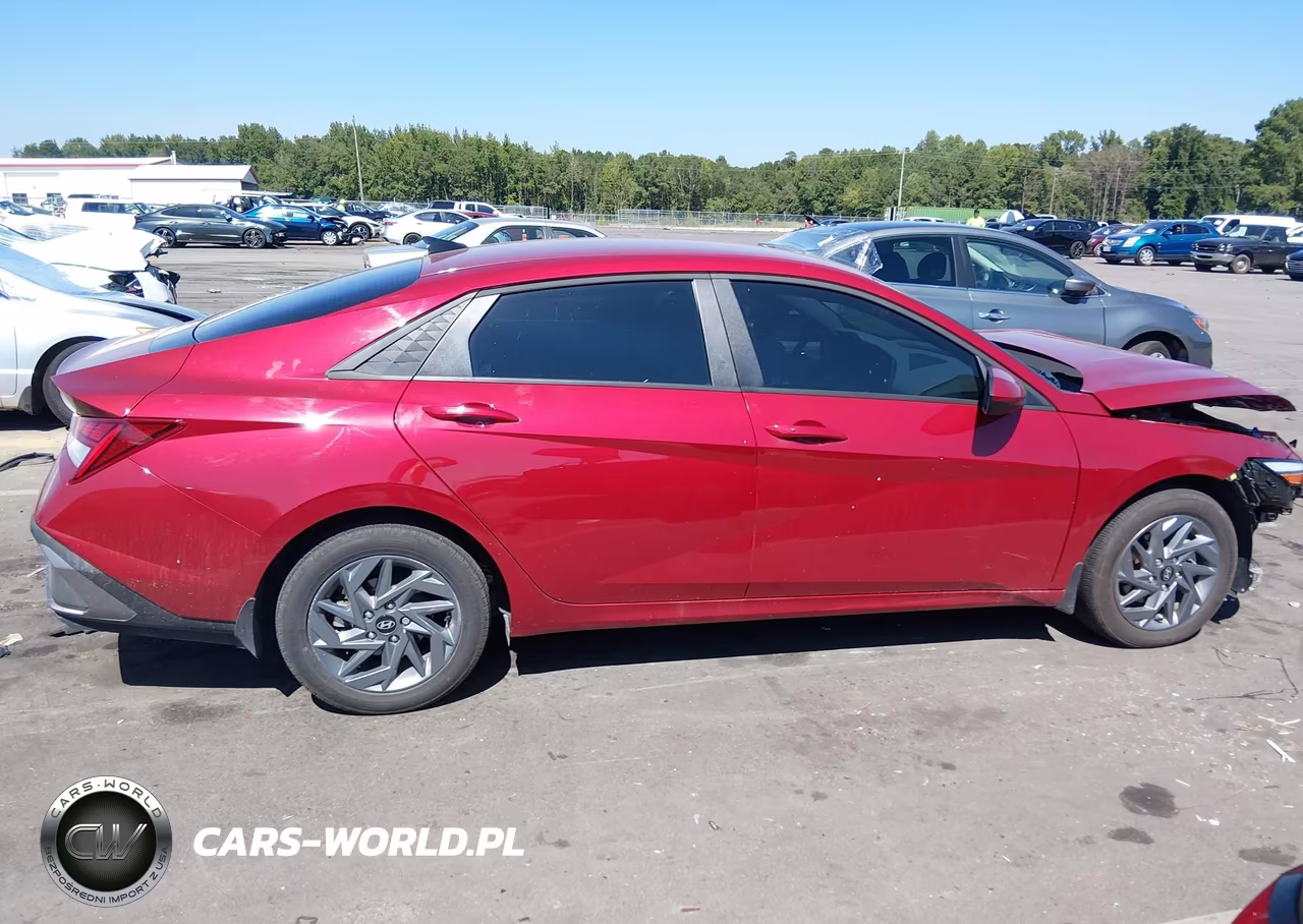 2025 Hyundai Elantra Hybrid Blue VIN:KMHLM4DJ2SU162571 - 14