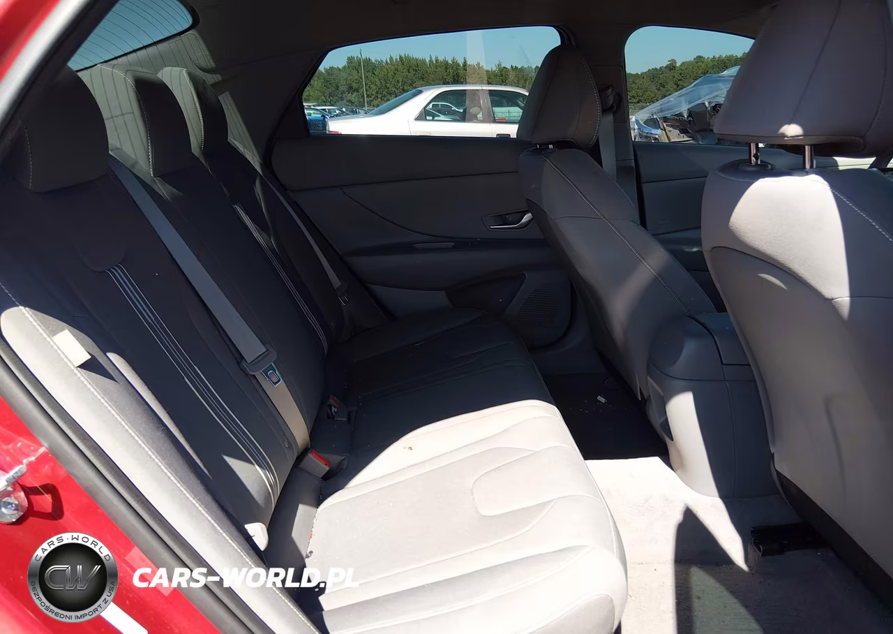 2025 Hyundai Elantra Hybrid Blue VIN:KMHLM4DJ2SU162571 - 8