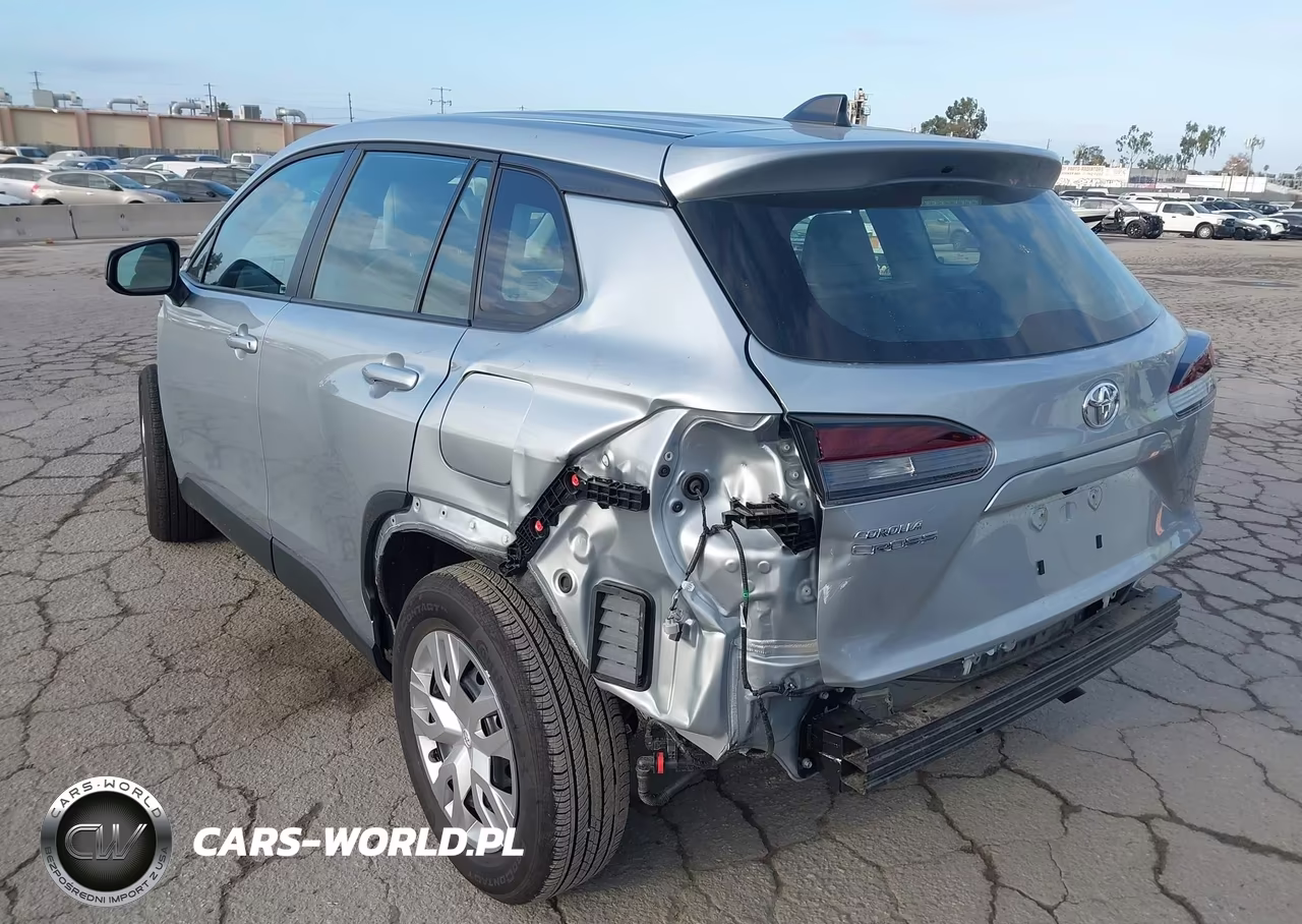 2026 Toyota Corolla Cross L VIN:7MUAAAAGXTV174393 - 3