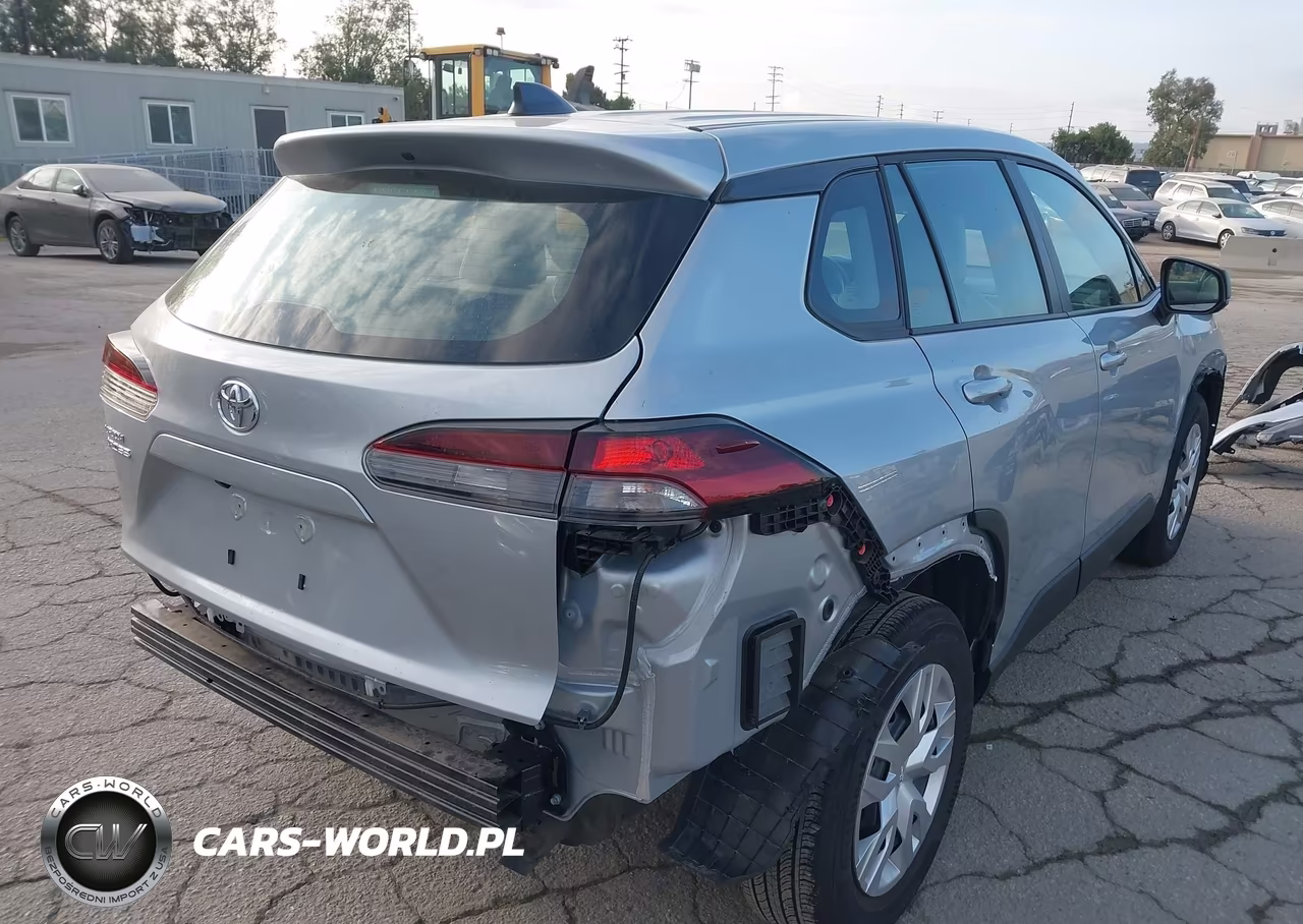 2026 Toyota Corolla Cross L VIN:7MUAAAAGXTV174393 - 4