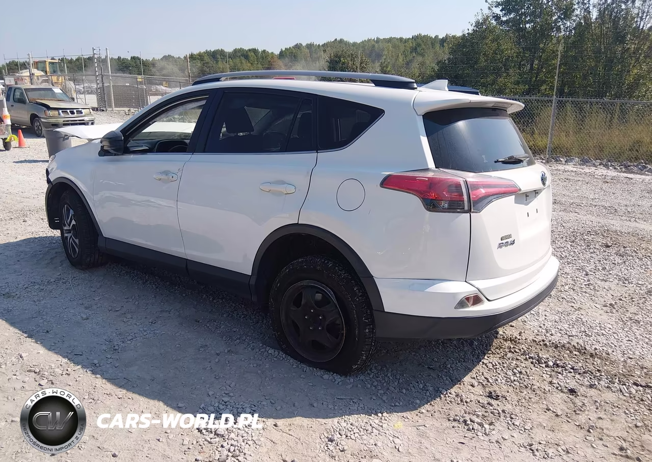 2017 Toyota Rav4 Le VIN:JTMZFREV4HJ716095 - 3