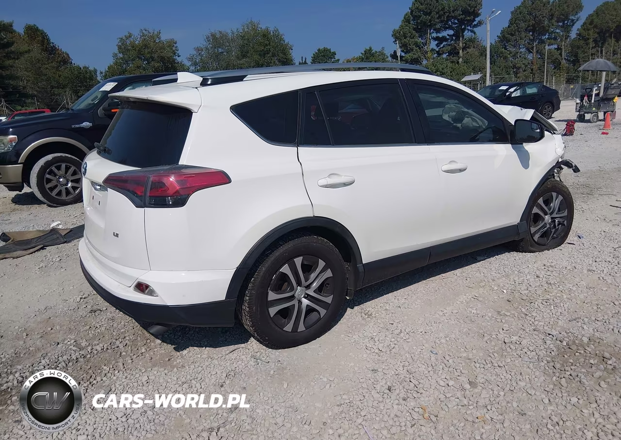 2017 Toyota Rav4 Le VIN:JTMZFREV4HJ716095 - 4