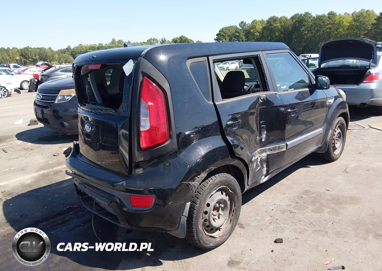 2013 Kia Soul VIN:KNDJT2A56D7487316 - 4