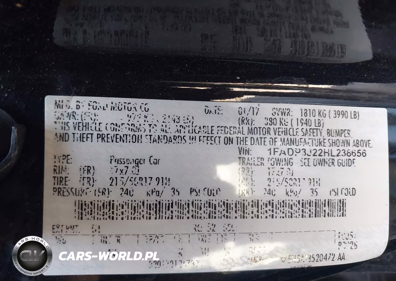 2017 Ford Focus Titanium VIN:1FADP3J22HL238656 - 9