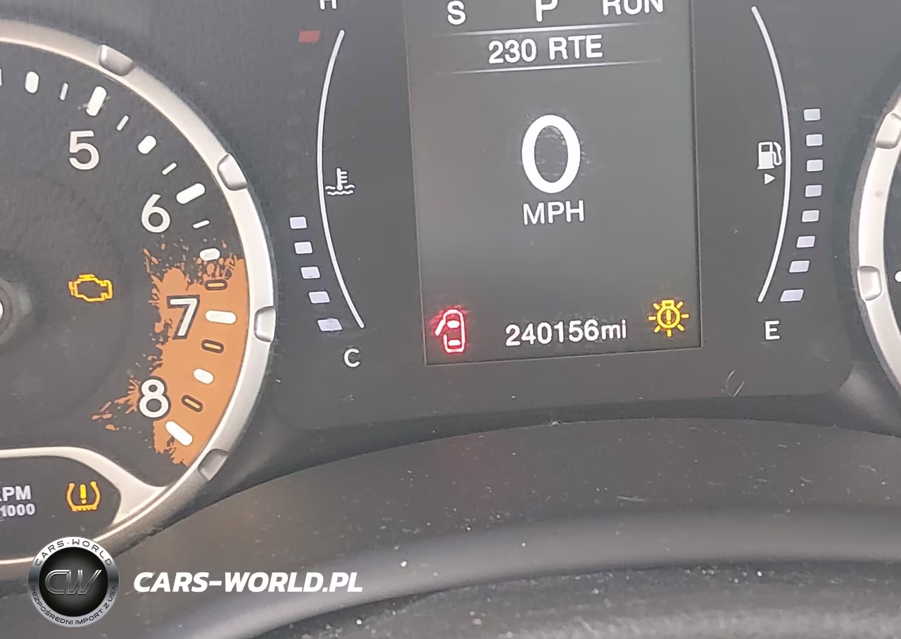 2018 Jeep Renegade Sport 4X4 VIN:ZACCJBAB0JPG92360 - 15