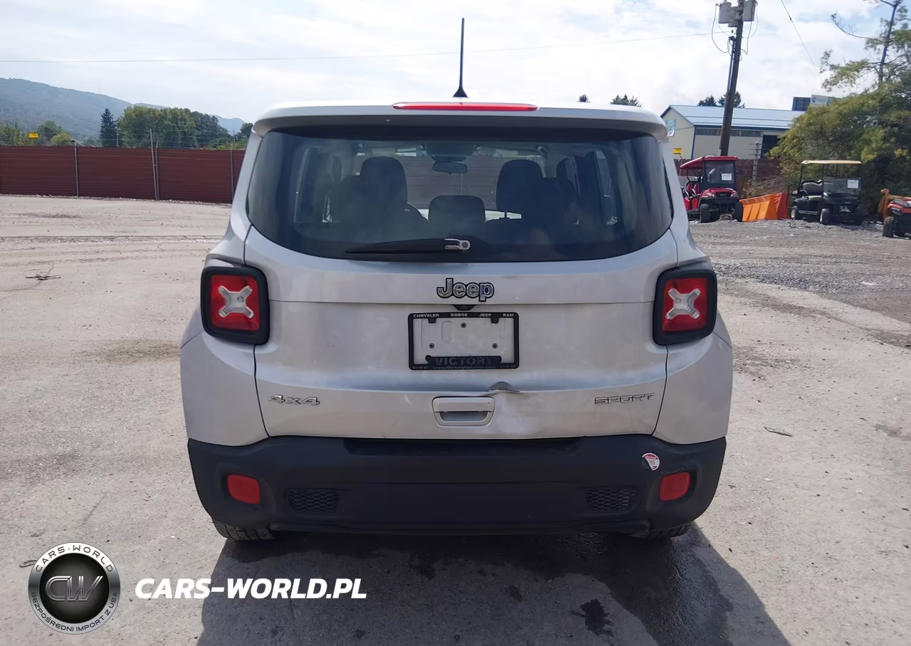 2018 Jeep Renegade Sport 4X4 VIN:ZACCJBAB0JPG92360 - 16
