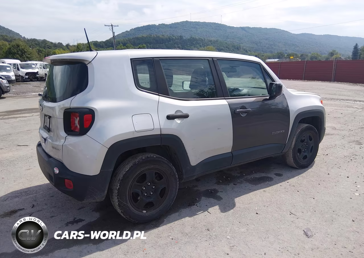 2018 Jeep Renegade Sport 4X4 VIN:ZACCJBAB0JPG92360 - 4