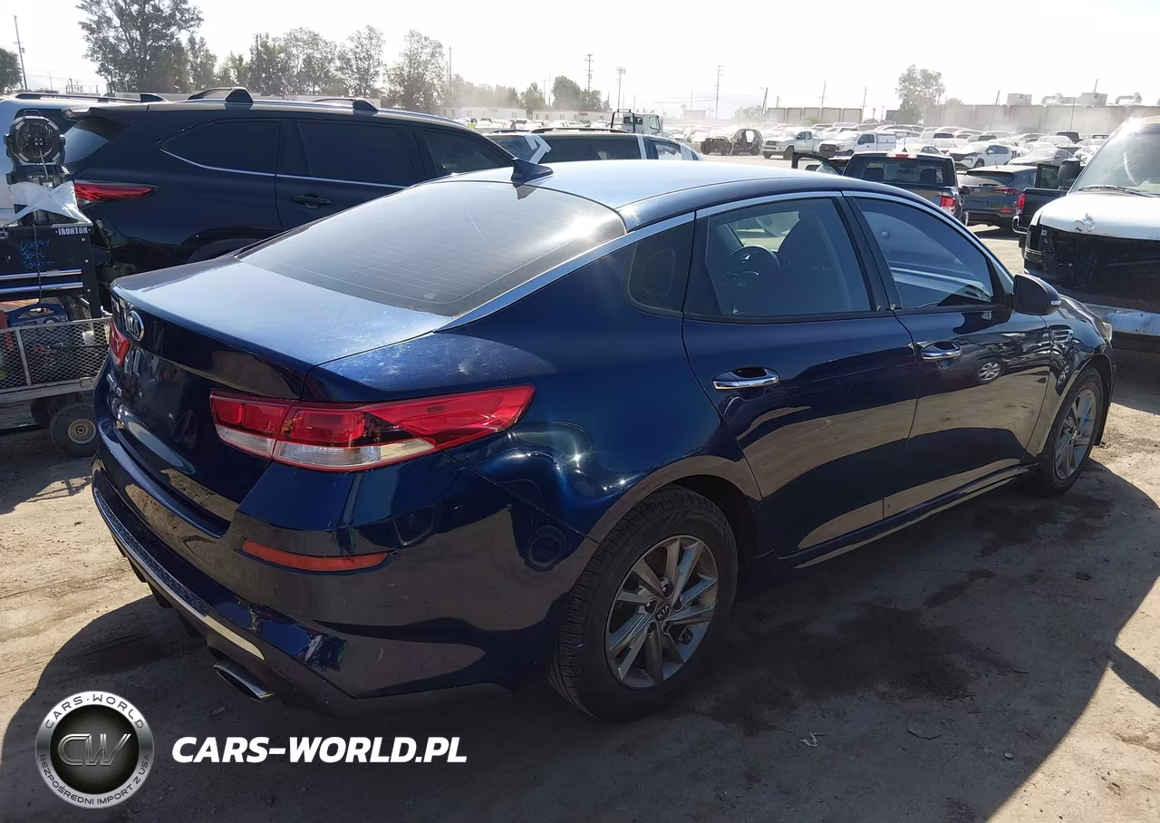 2019 Kia Optima Lx VIN:5XXGT4L33KG371772 - 4