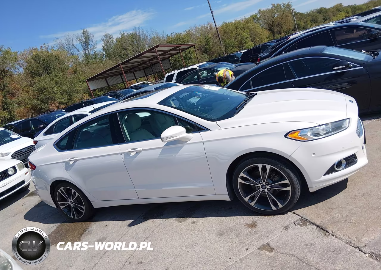 2016 Ford Fusion Titanium VIN:3FA6P0K99GR172030 - 13