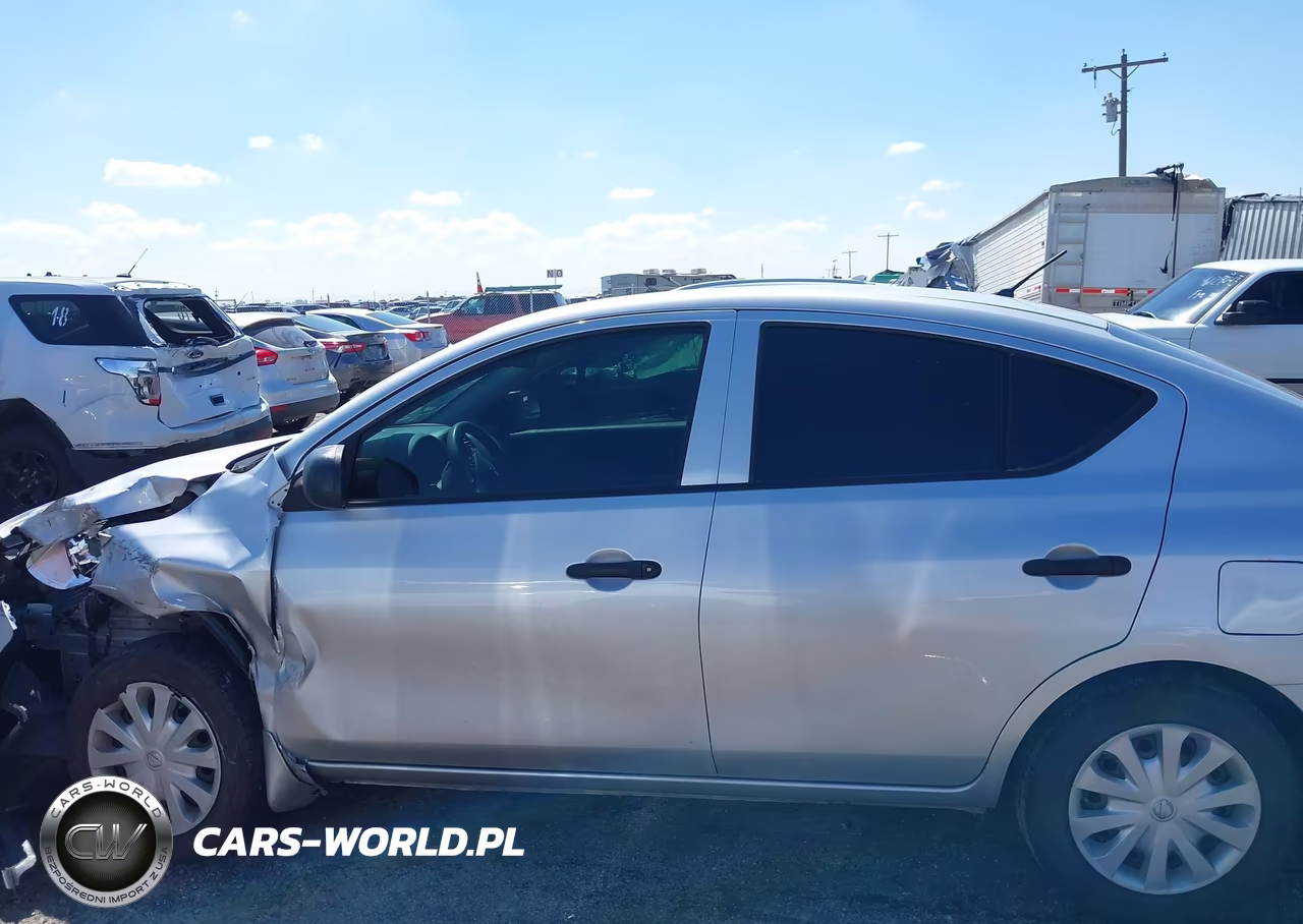2015 Nissan Versa 1.6 S VIN:3N1CN7AP2FL932332 - 15