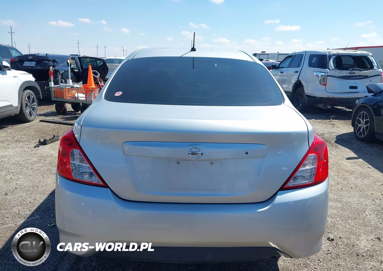 2015 Nissan Versa 1.6 S VIN:3N1CN7AP2FL932332 - 17