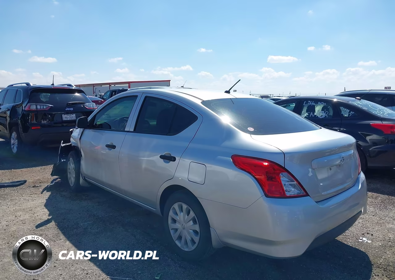 2015 Nissan Versa 1.6 S VIN:3N1CN7AP2FL932332 - 3
