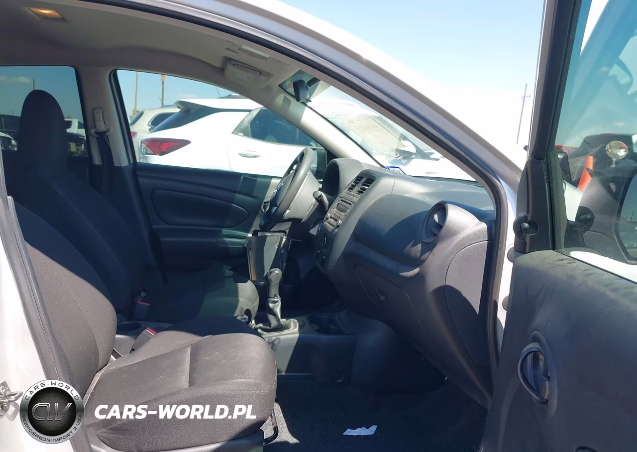 2015 Nissan Versa 1.6 S VIN:3N1CN7AP2FL932332 - 5