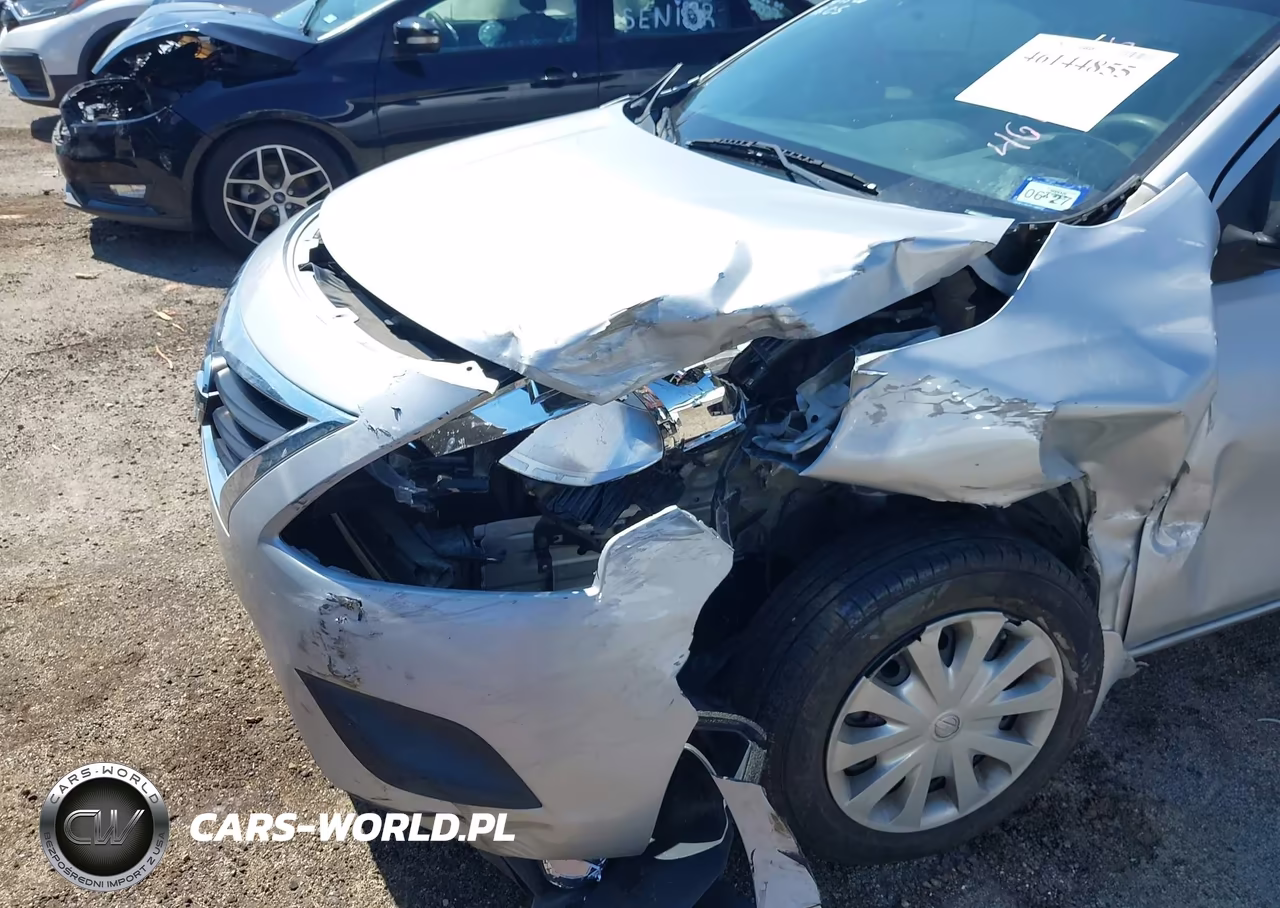 2015 Nissan Versa 1.6 S VIN:3N1CN7AP2FL932332 - 6