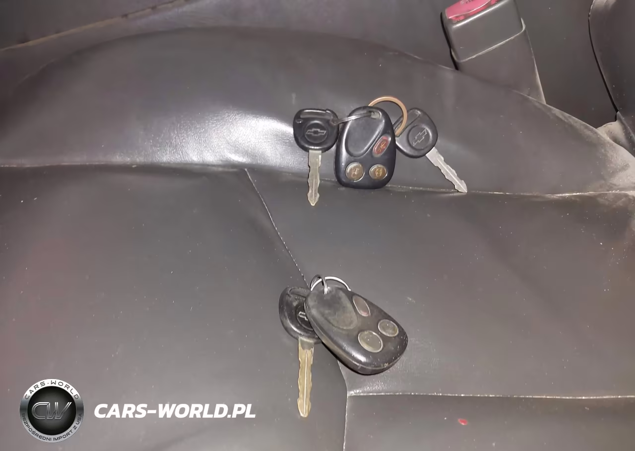 2004 Chevrolet Avalanche 1500 VIN:3GNEK12T24G186713 - 11