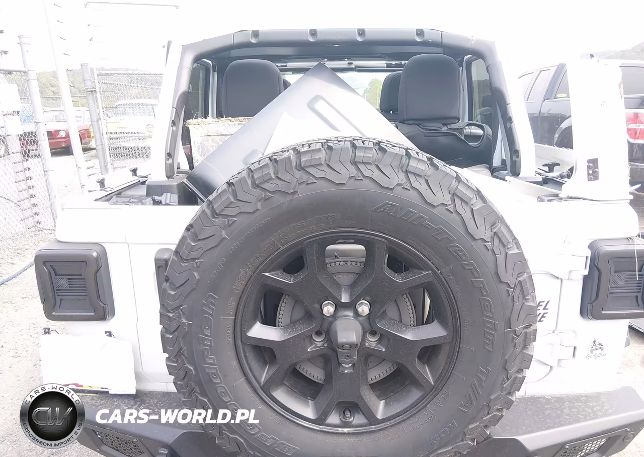 2020 Jeep Wrangler Unlimited Willys 4X4 VIN:1C4HJXDG0LW206565 - 16
