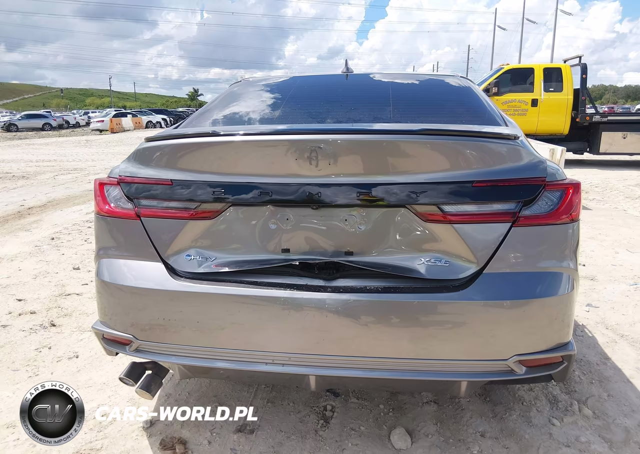 2026 Toyota Camry Xse VIN:4T1DAACK5TU664742 - 16