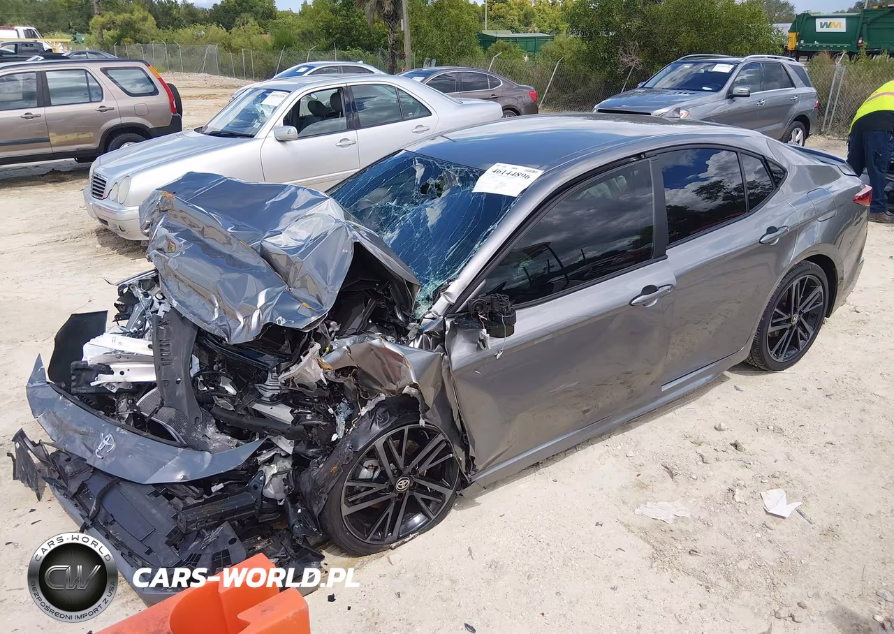 2026 Toyota Camry Xse VIN:4T1DAACK5TU664742 - 2