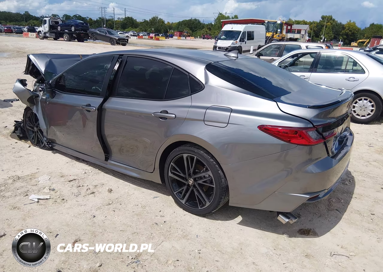 2026 Toyota Camry Xse VIN:4T1DAACK5TU664742 - 3