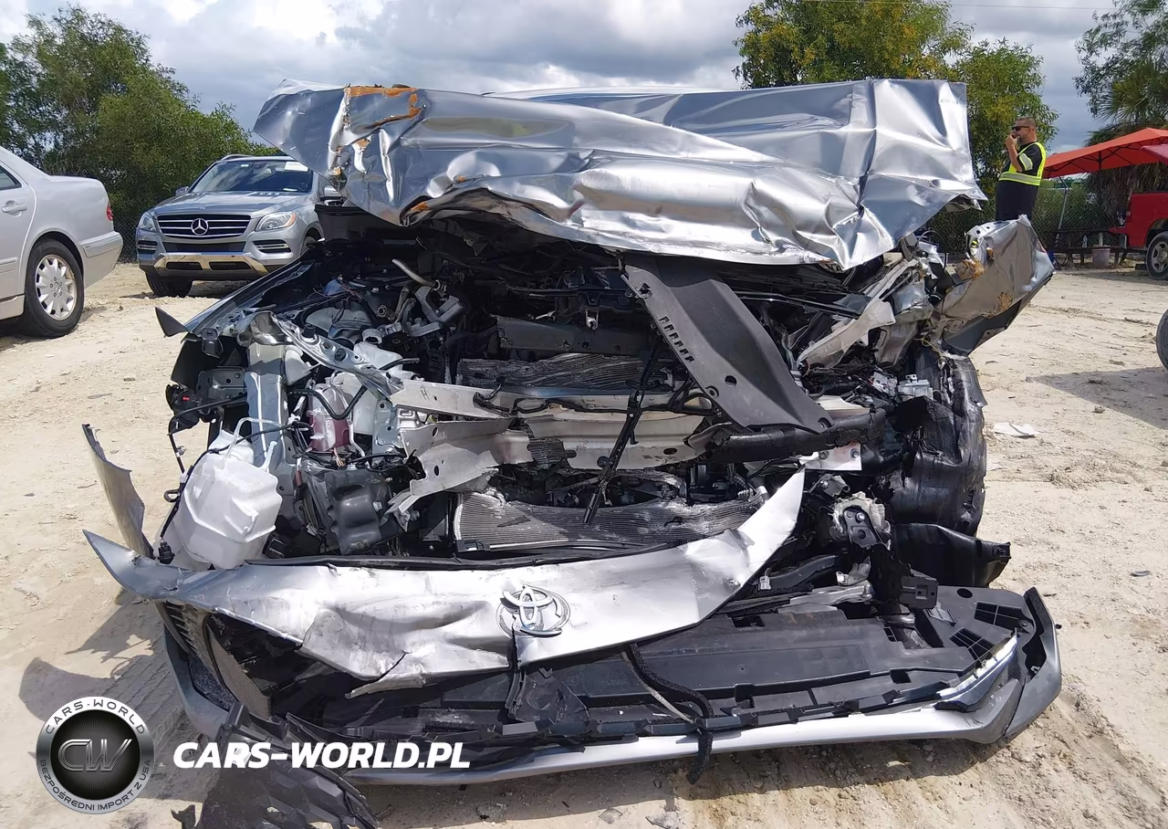 2026 Toyota Camry Xse VIN:4T1DAACK5TU664742 - 6