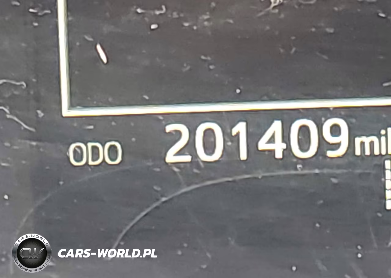 2019 Toyota Highlander Le VIN:5TDZZRFH8KS290891 - 16