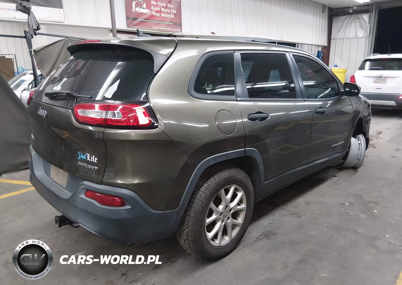 2015 Jeep Cherokee Sport VIN:1C4PJMAB1FW564586 - 4