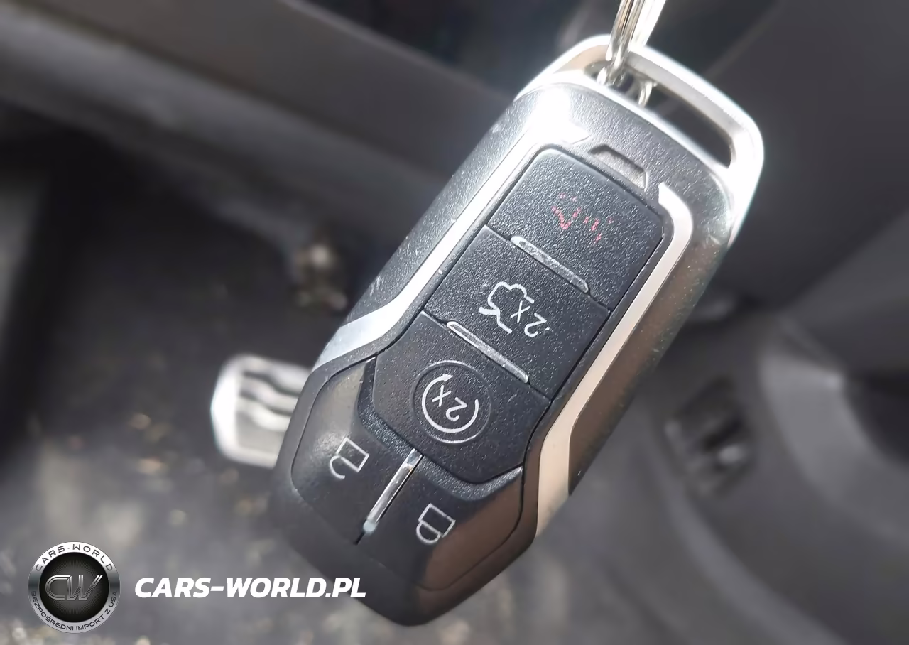 2015 Ford Fusion Titanium VIN:3FA6P0K93FR297197 - 11
