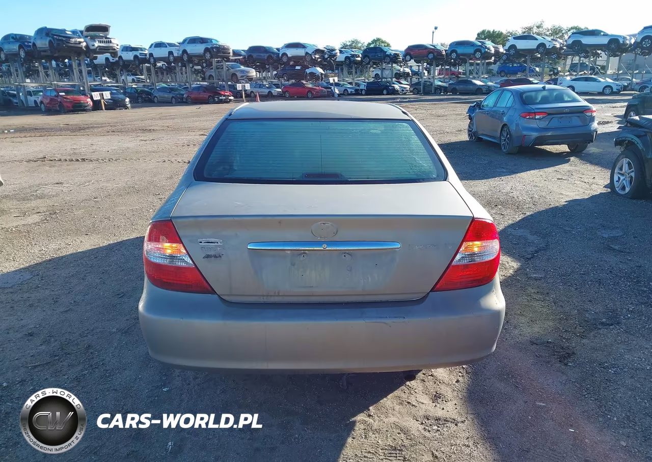 2002 Toyota Camry Xle VIN:4T1BE32K22U536823 - 17