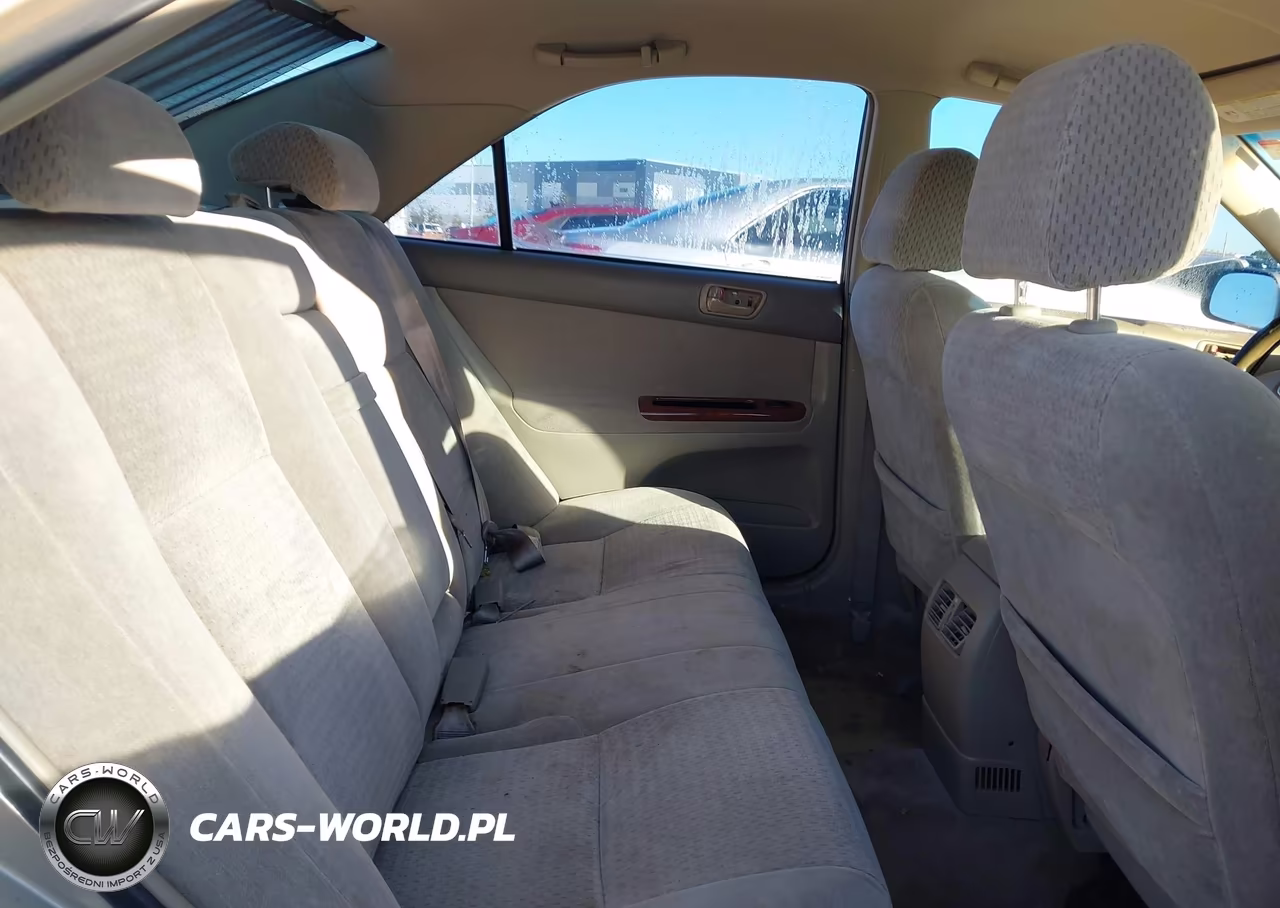 2002 Toyota Camry Xle VIN:4T1BE32K22U536823 - 8