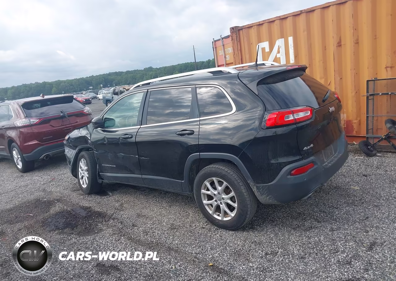 2017 Jeep Cherokee Latitude 4X4 VIN:1C4PJMCS5HW612980 - 14