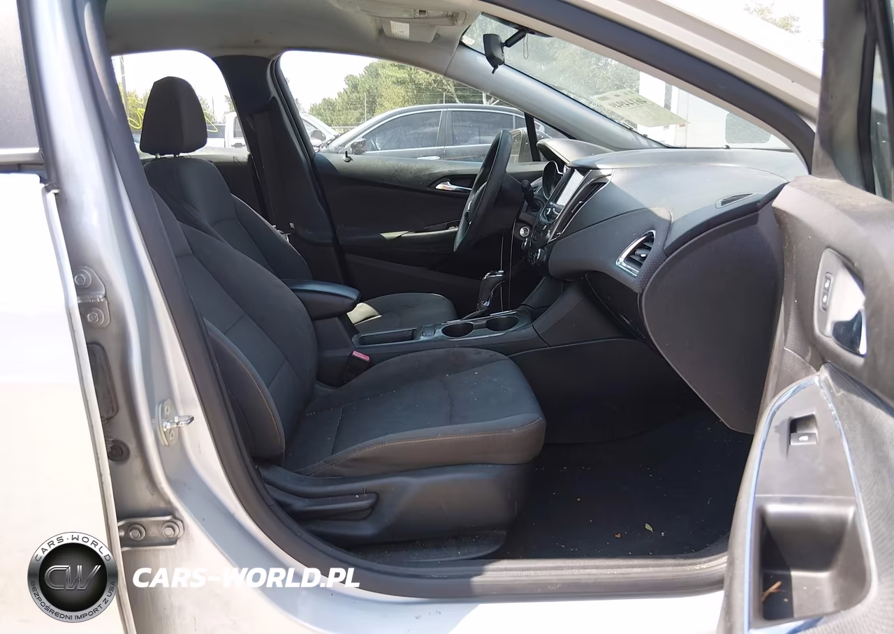 2019 Chevrolet Cruze Ls VIN:1G1BC5SM5K7130596 - 5