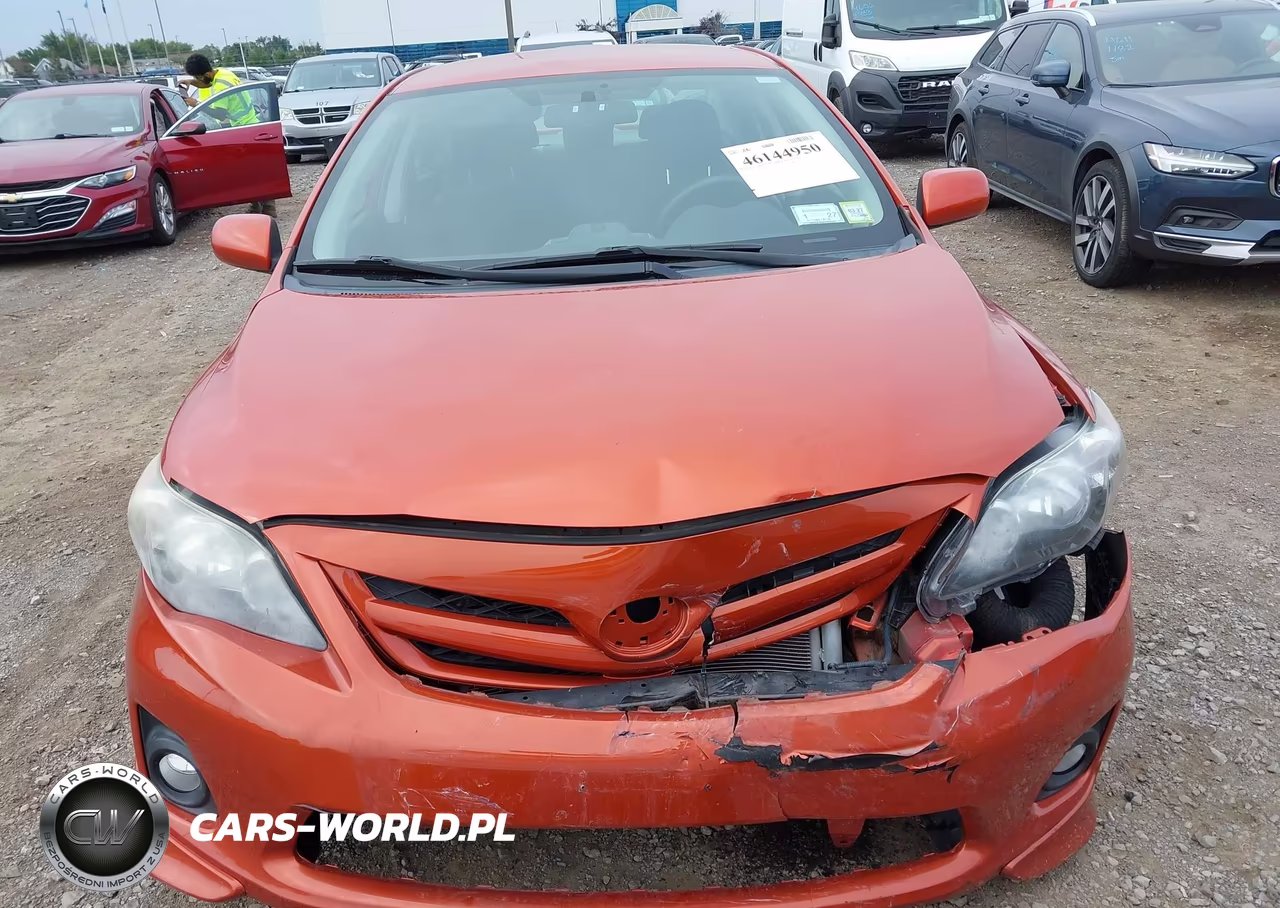 2013 Toyota Corolla S Special Edition VIN:2T1BU4EE5DC078262 - 13