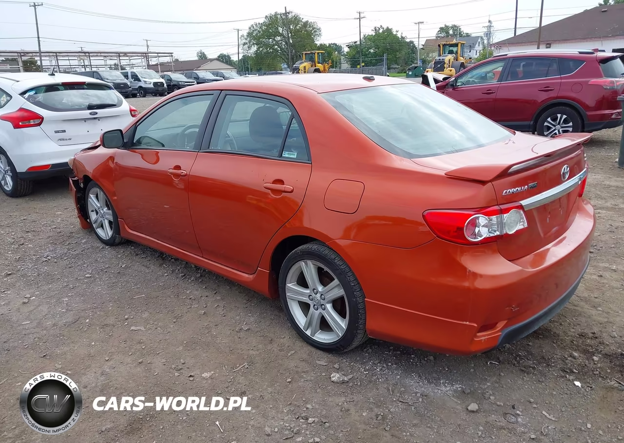 2013 Toyota Corolla S Special Edition VIN:2T1BU4EE5DC078262 - 3