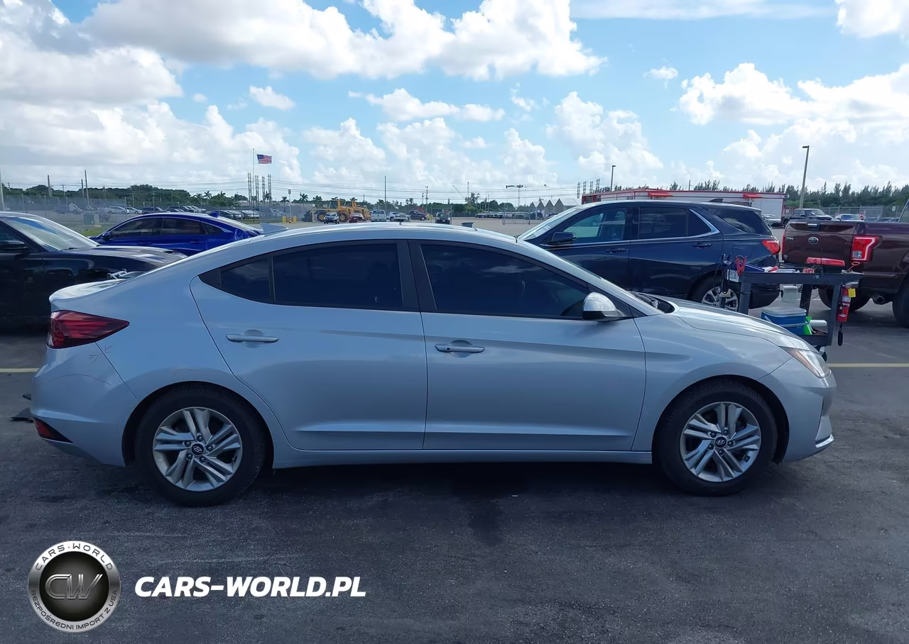2020 Hyundai Elantra Value Edition VIN:KMHD84LF6LU929426 - 13