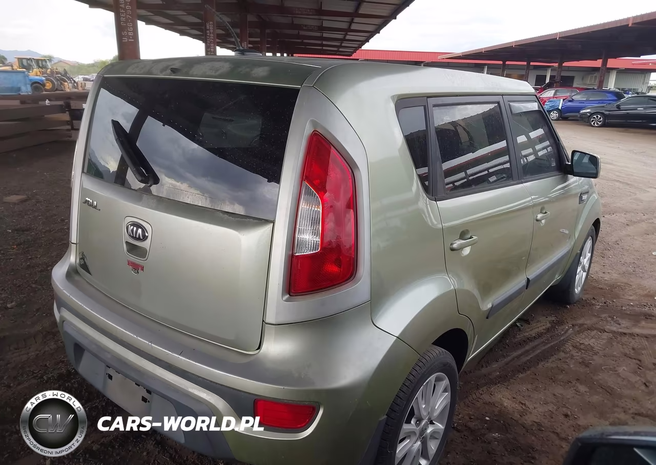 2013 Kia Soul VIN:KNDJT2A52D7612232 - 4