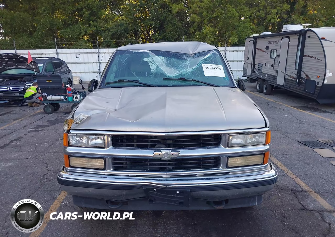 1999 Chevrolet Tahoe Ls VIN:1GNEK13R7XJ446271 - 12