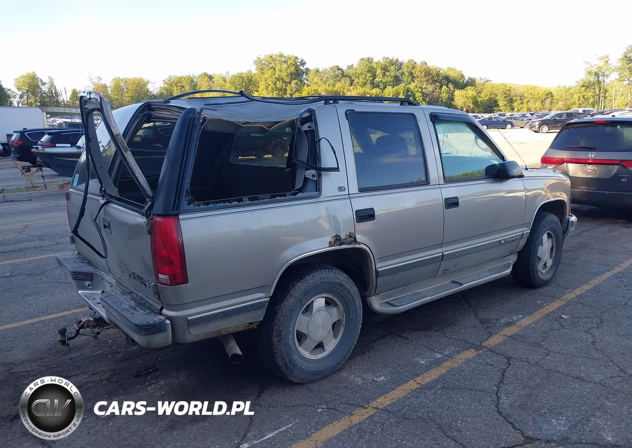 1999 Chevrolet Tahoe Ls VIN:1GNEK13R7XJ446271 - 4