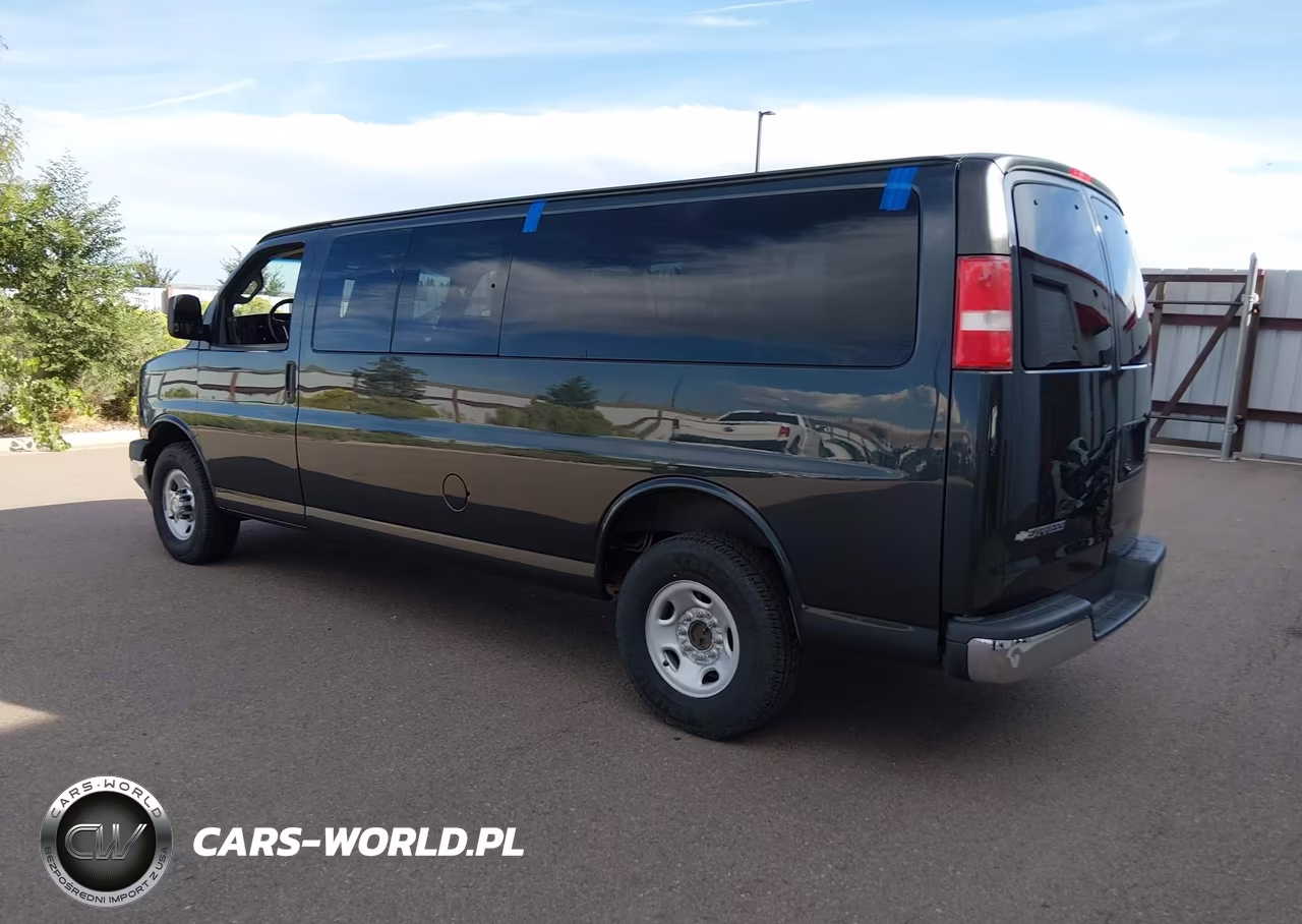 2017 Chevrolet Express 3500 Lt VIN:1GAZGPFG5H1293926 - 3