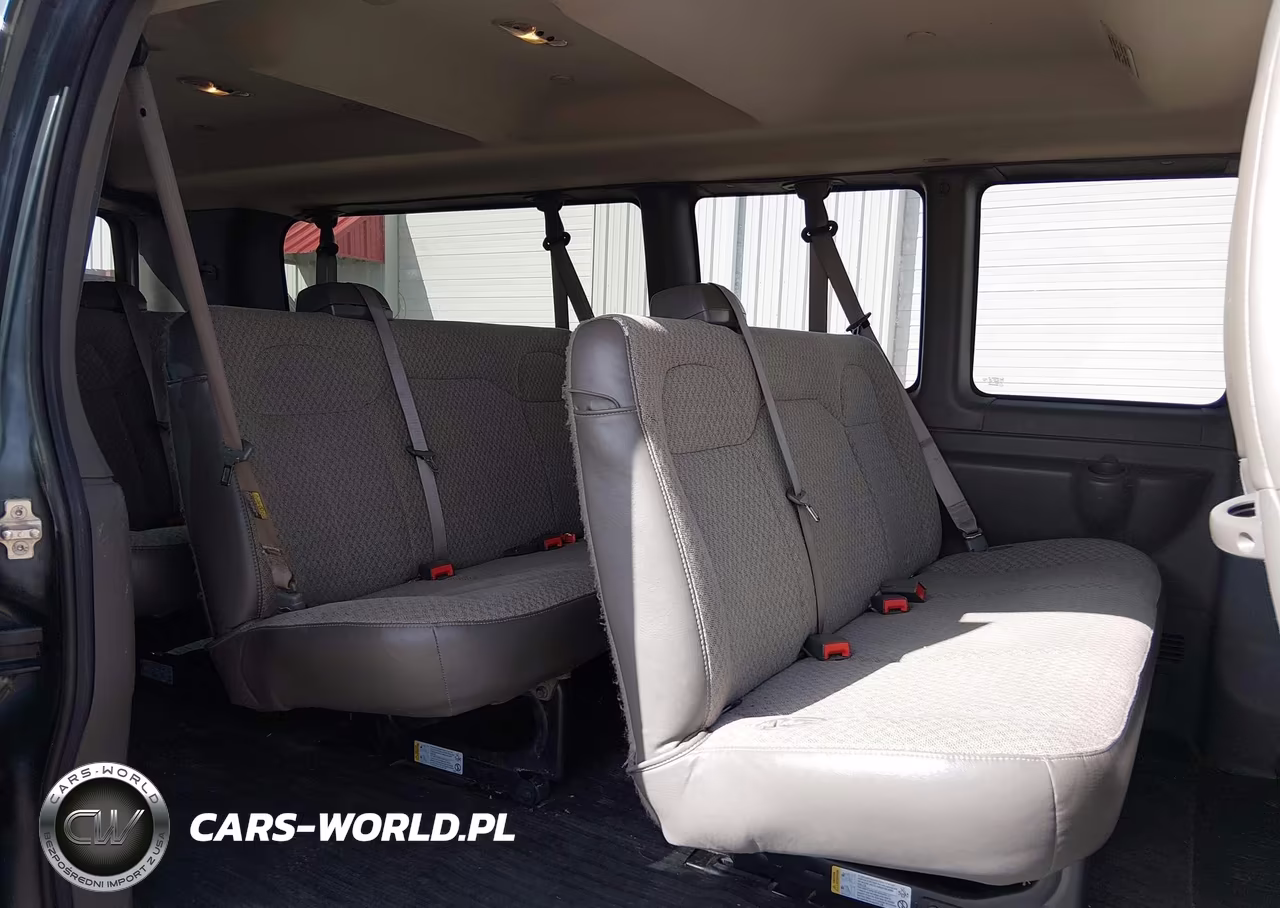2017 Chevrolet Express 3500 Lt VIN:1GAZGPFG5H1293926 - 8
