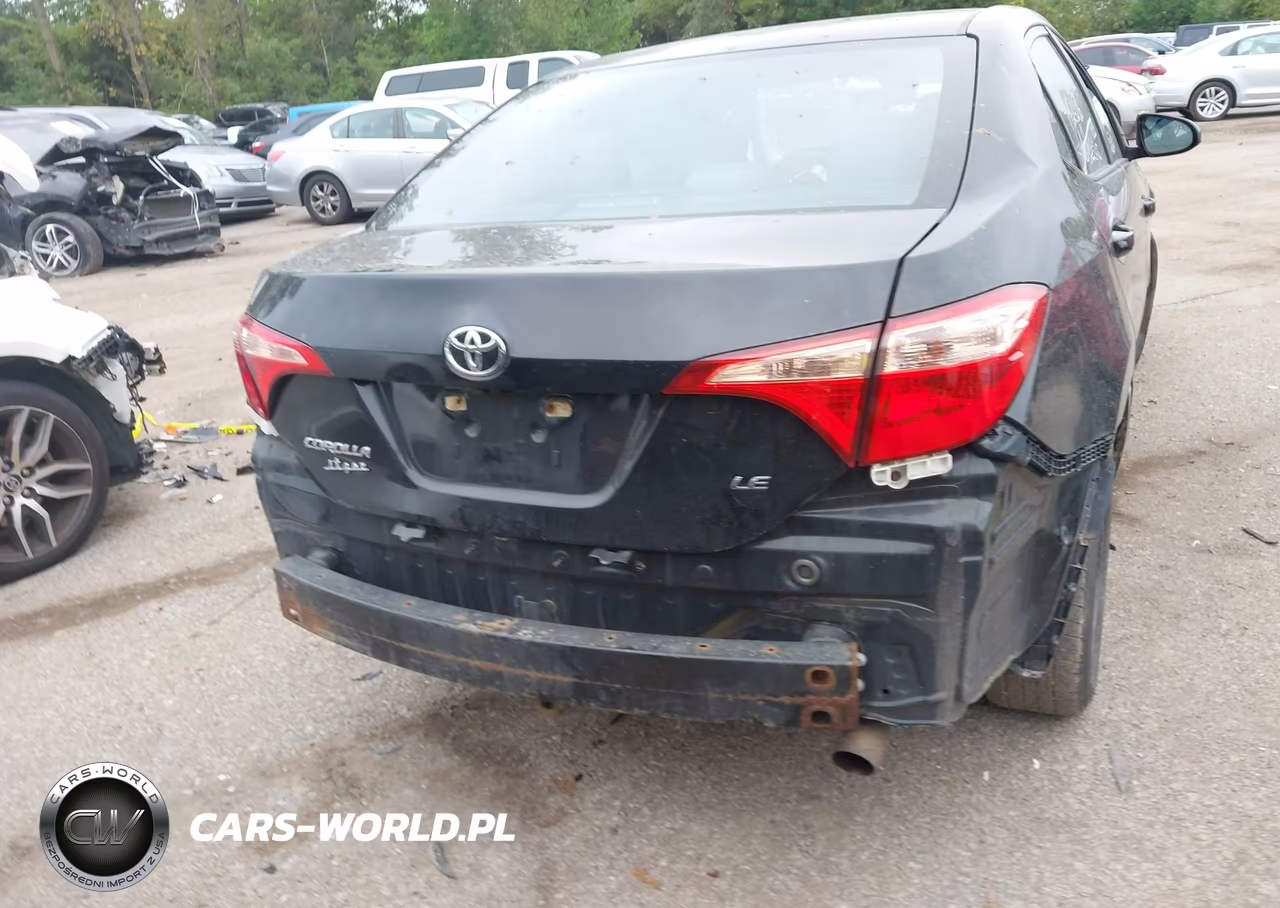2019 Toyota Corolla Le VIN:5YFBURHE3KP935958 - 17