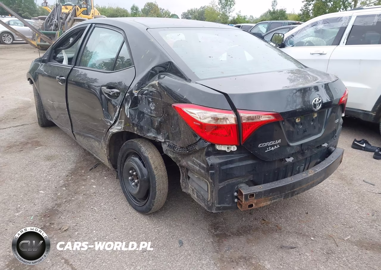 2019 Toyota Corolla Le VIN:5YFBURHE3KP935958 - 3